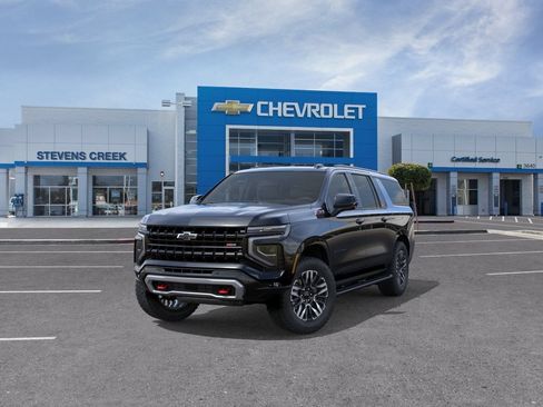 New 2026 Chevrolet Suburban Z71 w/ Comfort Package AWD/4WD image 8