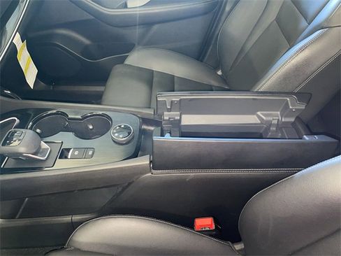 Certified 2025 Nissan Rogue SL w/ SL Premium Package image 26