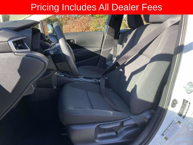 Used 2025 Toyota Corolla LE FWD image 20