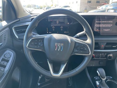 Used 2025 Buick Encore GX Preferred image 25
