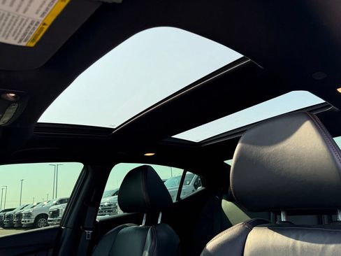 Used 2019 Nissan Maxima SR w/ Premium Package FWD image 6