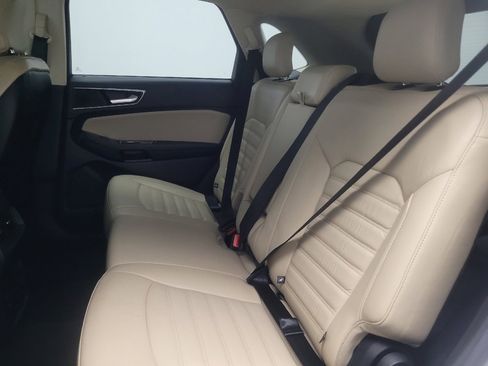 Used 2016 Ford Edge SEL w/ Equipment Group 201A AWD/4WD image 18