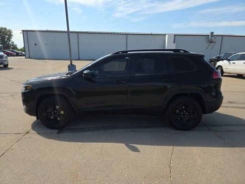 Certified 2019 Jeep Cherokee Latitude Plus AWD/4WD image 5