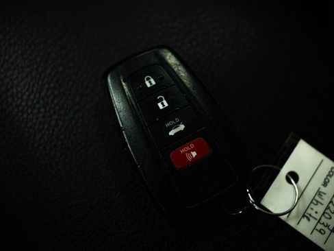 Used 2023 Toyota Camry SE w/ Convenience Package image 23