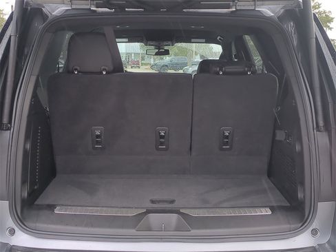 Used 2022 Chevrolet Tahoe RST w/ Luxury Package image 14