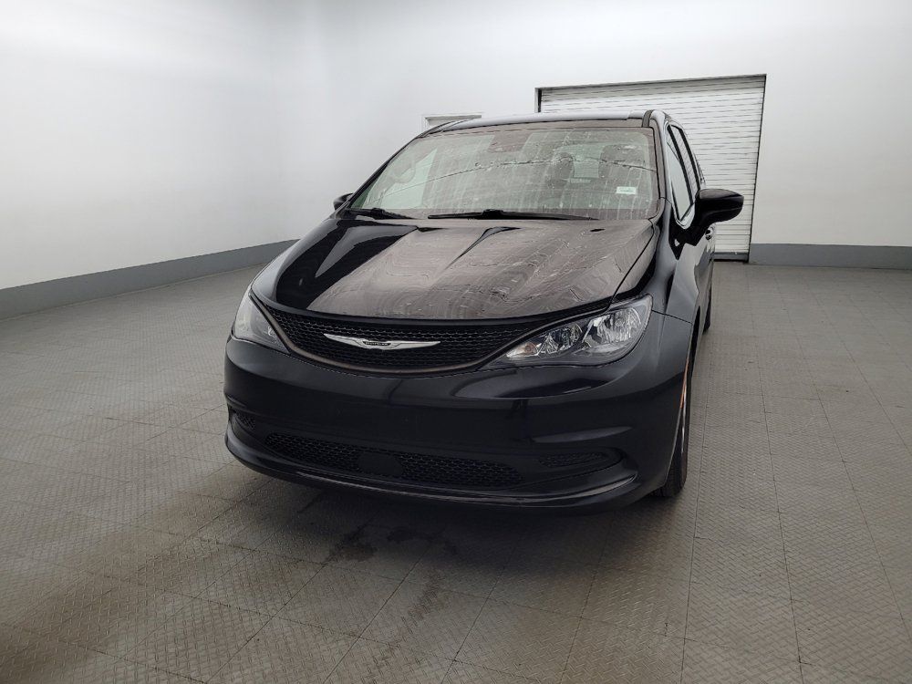 Used 2023 Chrysler Voyager LX FWD image 15