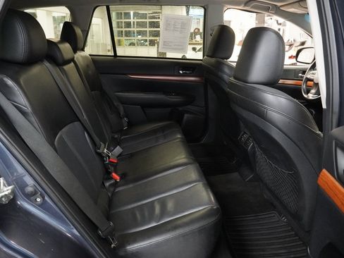 Used 2014 Subaru Outback 2.5i Limited w/ Moonroof Package image 29