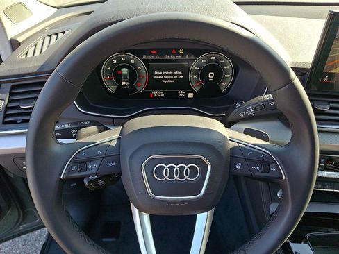 Used 2024 Audi Q5 2.0T Premium Plus w/ Premium Plus Package AWD/4WD image 21