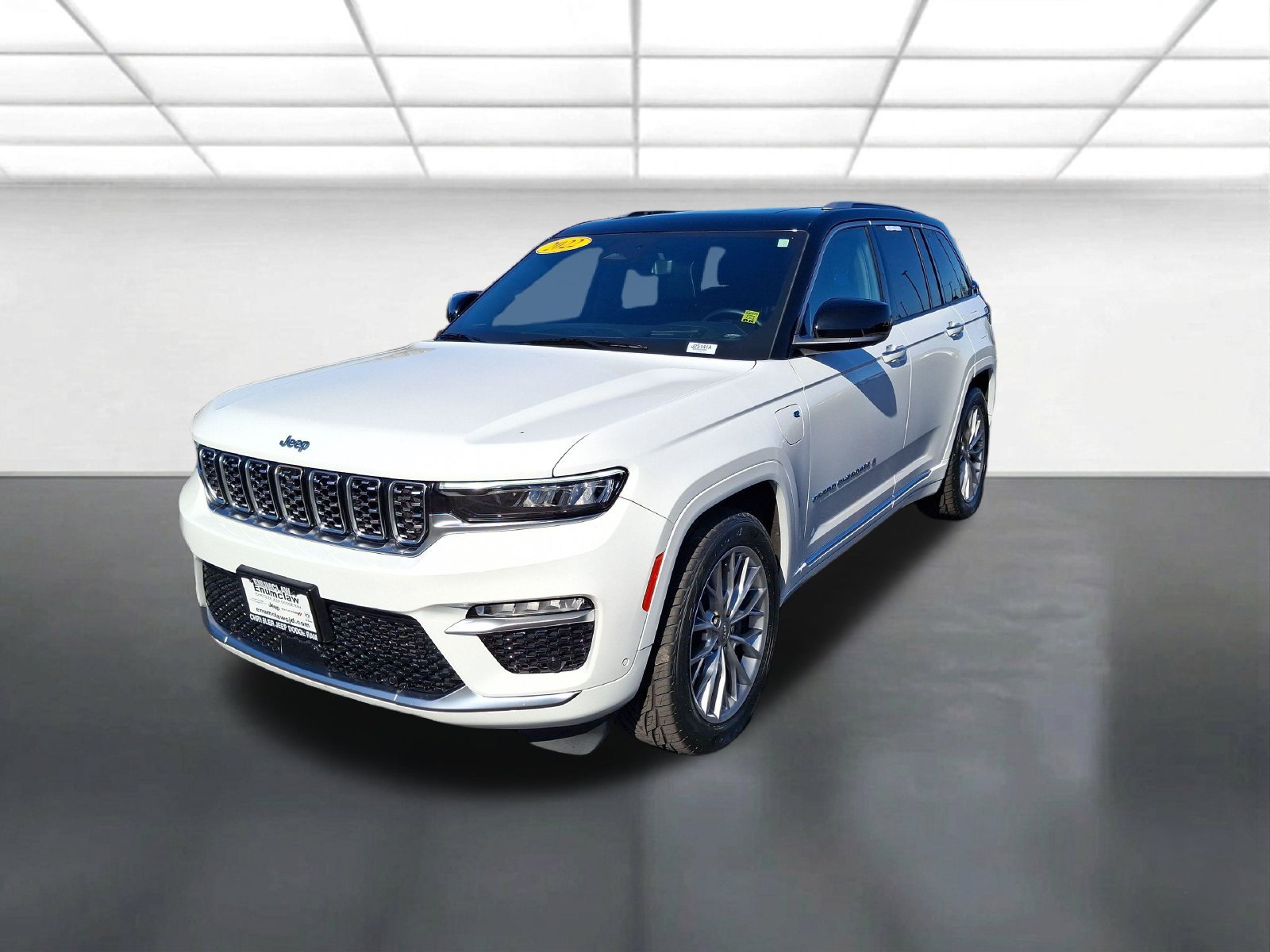 Used 2022 Jeep Grand Cherokee Summit w/ Advanced Protech Group IV AWD/4WD image 7