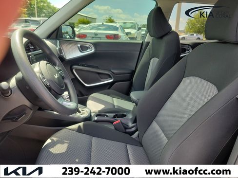 Certified 2024 Kia Soul LX FWD image 21