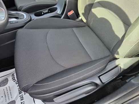 Used 2023 Kia Forte LXS image 9