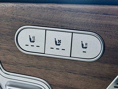 Certified 2026 Mercedes-Benz GLE 450 GLE 450 image 25