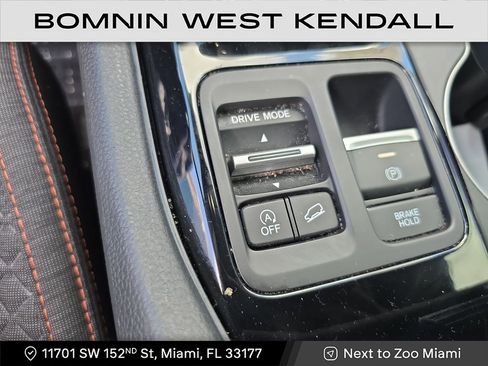 Used 2023 Honda Pilot Sport image 25