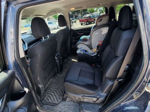 Used 2023 Subaru Ascent Premium w/ Convenience Package AWD/4WD image 5