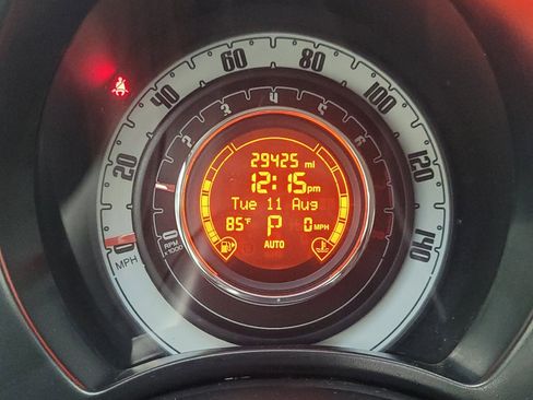 Used 2015 FIAT 500 Pop FWD image 23