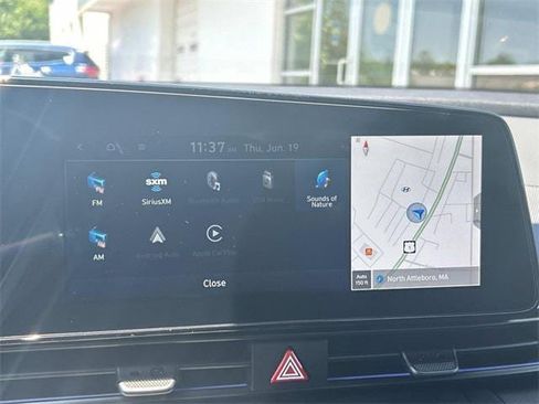 New 2025 Hyundai Elantra SEL image 9