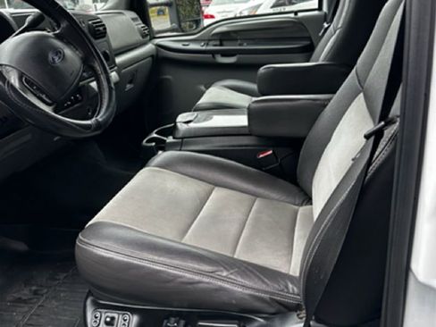 Used 2007 Ford F350 XLT image 11