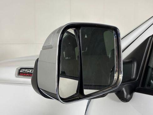 Used 2019 RAM 2500 Laramie AWD/4WD image 13