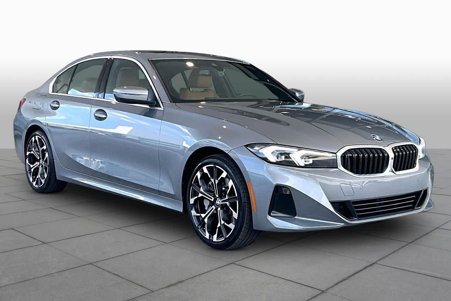 Used 2026 BMW 330i Sedan RWD image 2