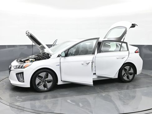 Used 2020 Hyundai Ioniq Limited image 49