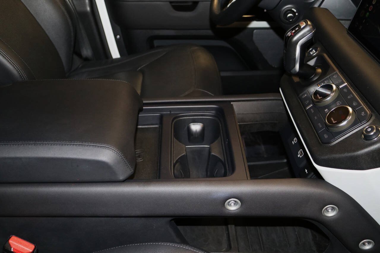 Used 2024 Land Rover Defender 110 S AWD/4WD image 44