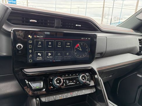 Used 2024 GMC Sierra 2500 AT4 w/ AT4 Premium Plus Package image 27