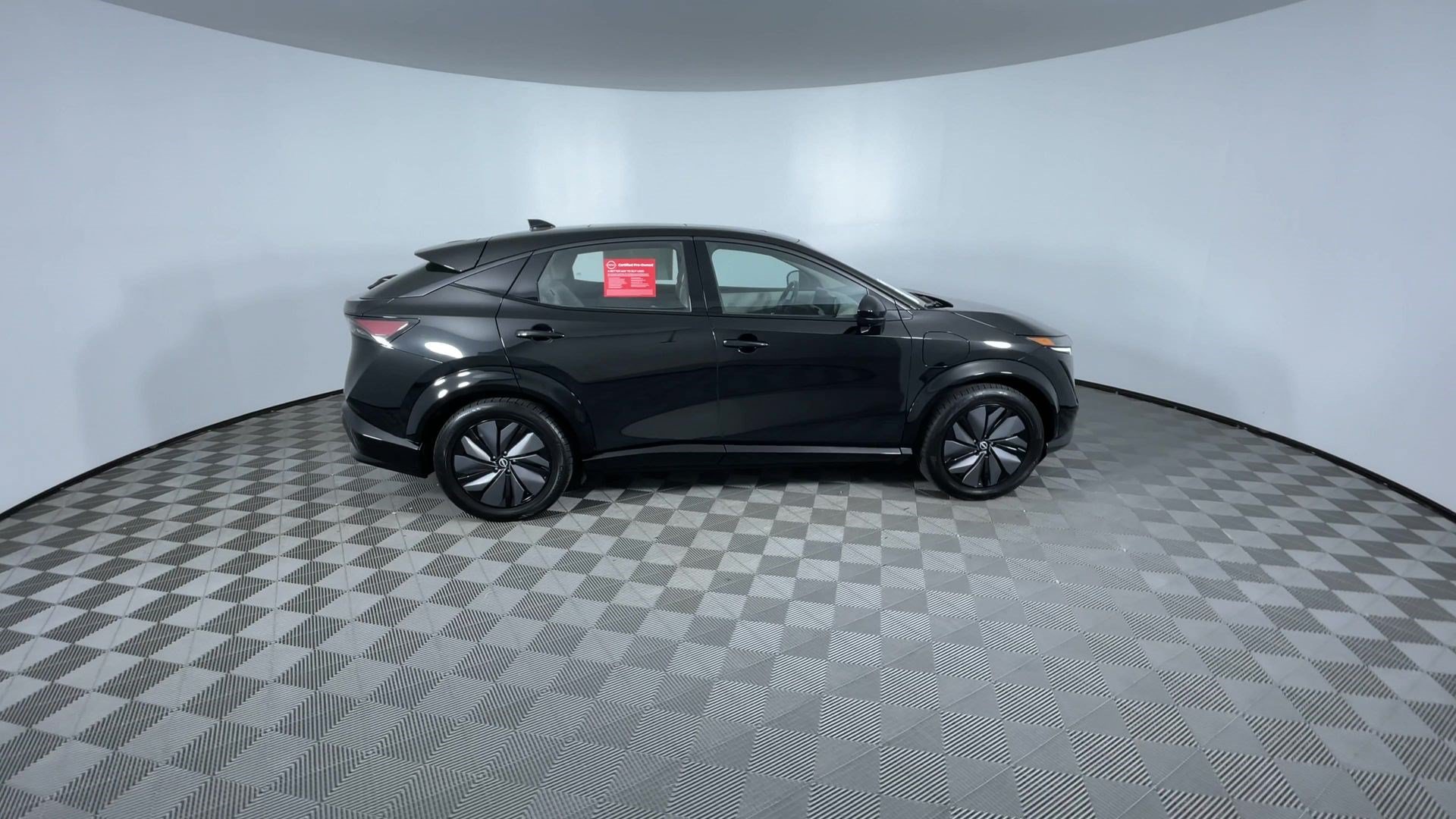 Certified 2024 Nissan Ariya AWD image 9