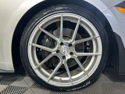 Used 2018 Ford Mustang GT Premium w/ Equipment Group 401A RWD image 13