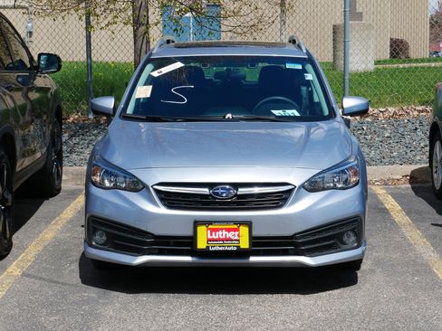 Used 2022 Subaru Impreza 2.0i Premium AWD/4WD image 2