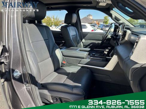 Used 2022 Toyota Tundra Platinum image 12