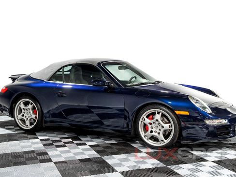 Used 2006 Porsche 911 Carrera S image 2