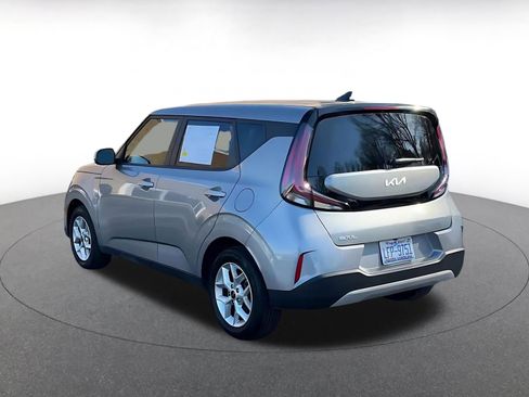 Used 2025 Kia Soul LX w/ LX Technology Package image 10