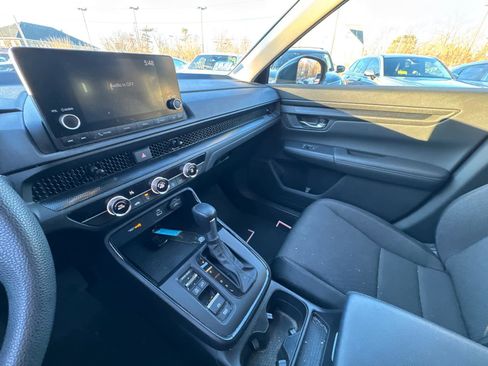 Used 2025 Honda CR-V LX image 24