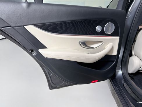 Used 2018 Mercedes-Benz E 300 w/ Premium 3 Package (Q03) image 26