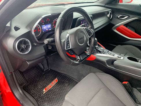 Certified 2022 Chevrolet Camaro LT RWD image 10