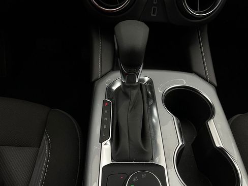 Used 2025 Chevrolet Blazer LT image 23