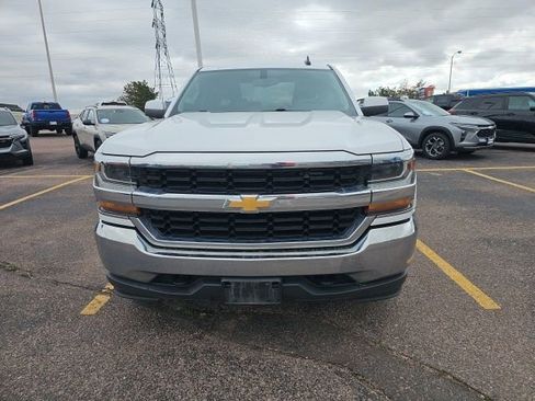 Used 2018 Chevrolet Silverado 1500 LT w/ Trailering Package AWD/4WD image 11