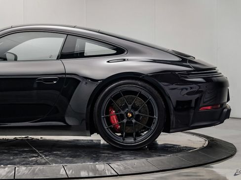 Used 2026 Porsche 911 Carrera 4 GTS AWD/4WD image 9