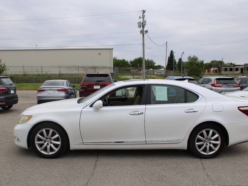 Used 2007 Lexus LS 460 RWD image 5