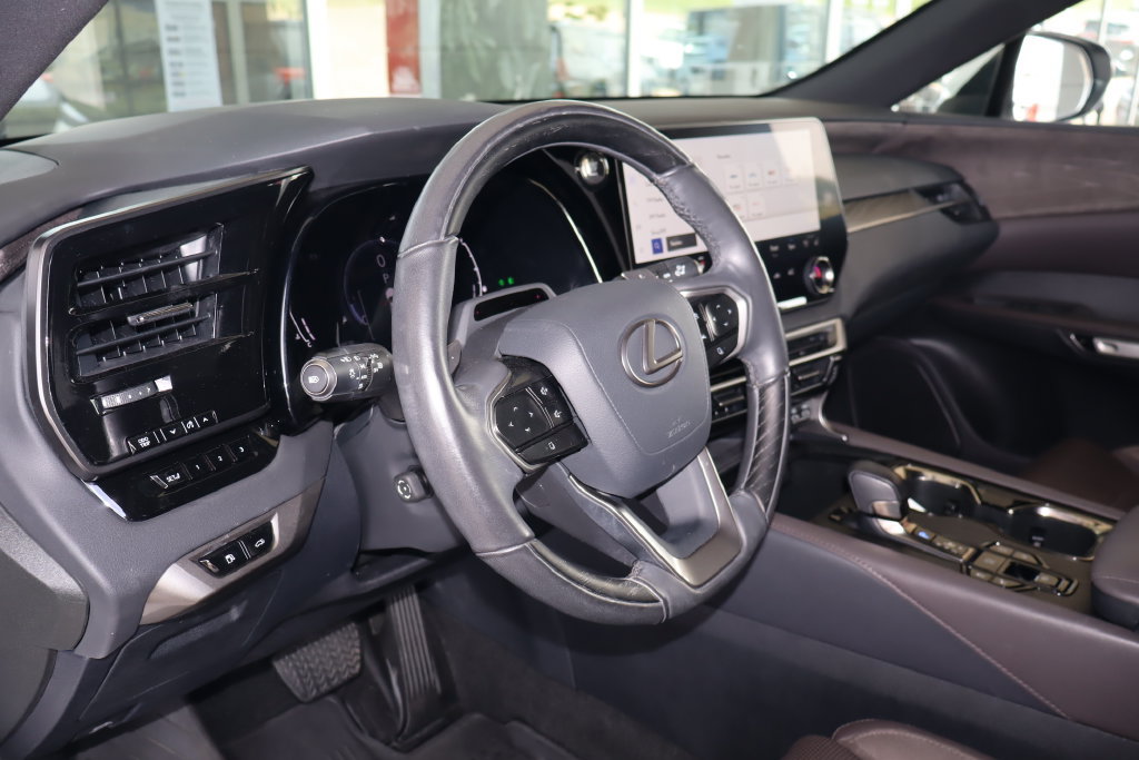Used 2023 Lexus RX 350 AWD w/ Accessory Package image 18