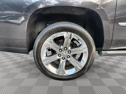 Used 2016 Cadillac Escalade ESV Platinum AWD/4WD image 29
