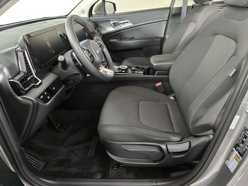 Used 2023 Kia Sportage LX image 20