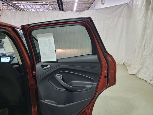 Used 2019 Ford Escape SE image 52