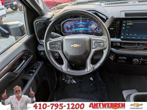 Used 2024 Chevrolet Silverado 2500 LT image 16