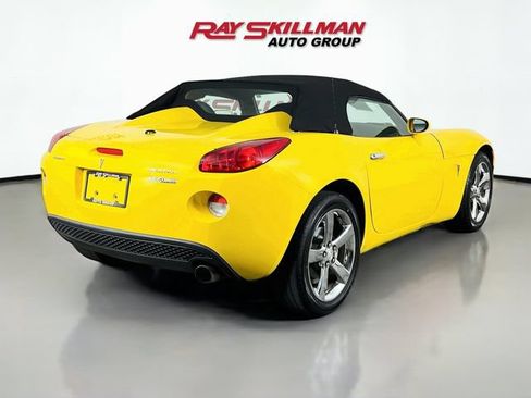Used 2007 Pontiac Solstice Convertible w/ Premium Package RWD image 7