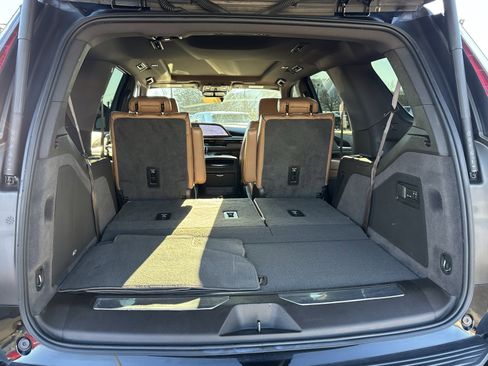 Used 2022 Cadillac Escalade Sport image 20