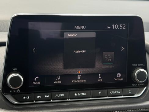 Used 2025 Nissan Rogue SV AWD/4WD image 36