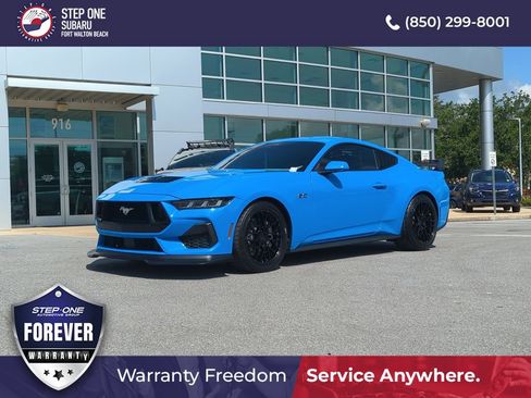 Used 2025 Ford Mustang GT RWD image 2
