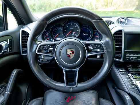 Used 2016 Porsche Cayenne Diesel AWD/4WD image 26