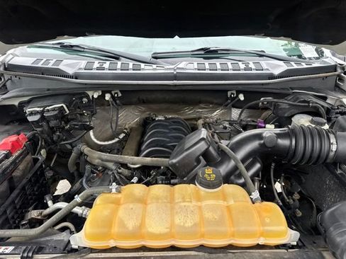 Used 2015 Ford F150 XL w/ Equipment Group 101A Mid AWD/4WD image 16